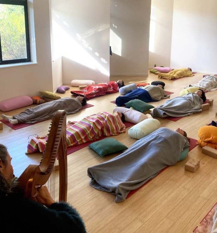 Séance de relaxation en groupe